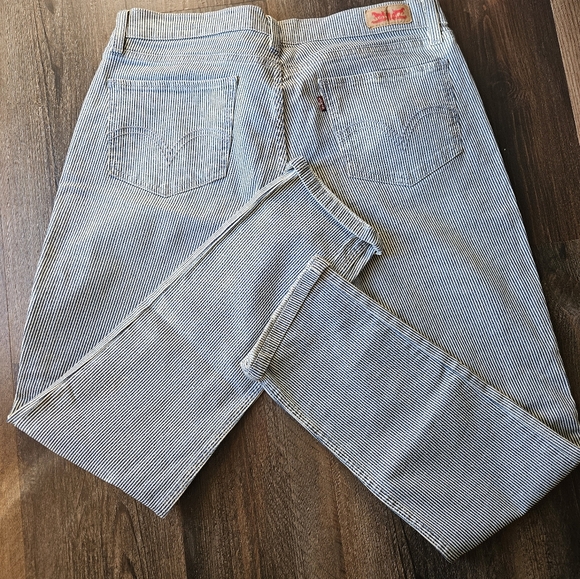 Jeans - Picture 2 of 6